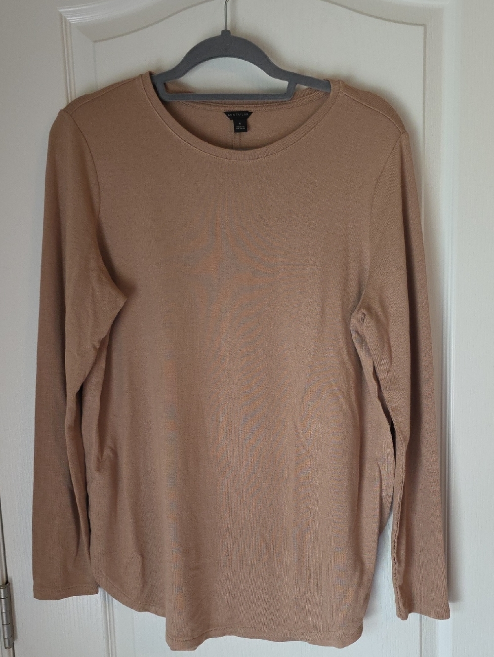 Ann Taylor Lightweight Crewneck Shirtail Sweater - Camel